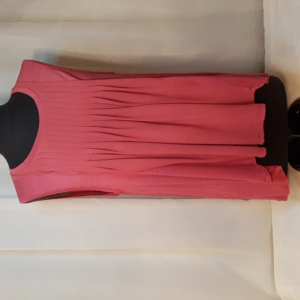 Simply Vera pleated tank